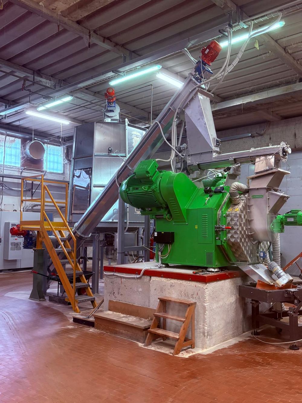 Impianto di pelletizzazione chiavi in mano da 2 ton/h